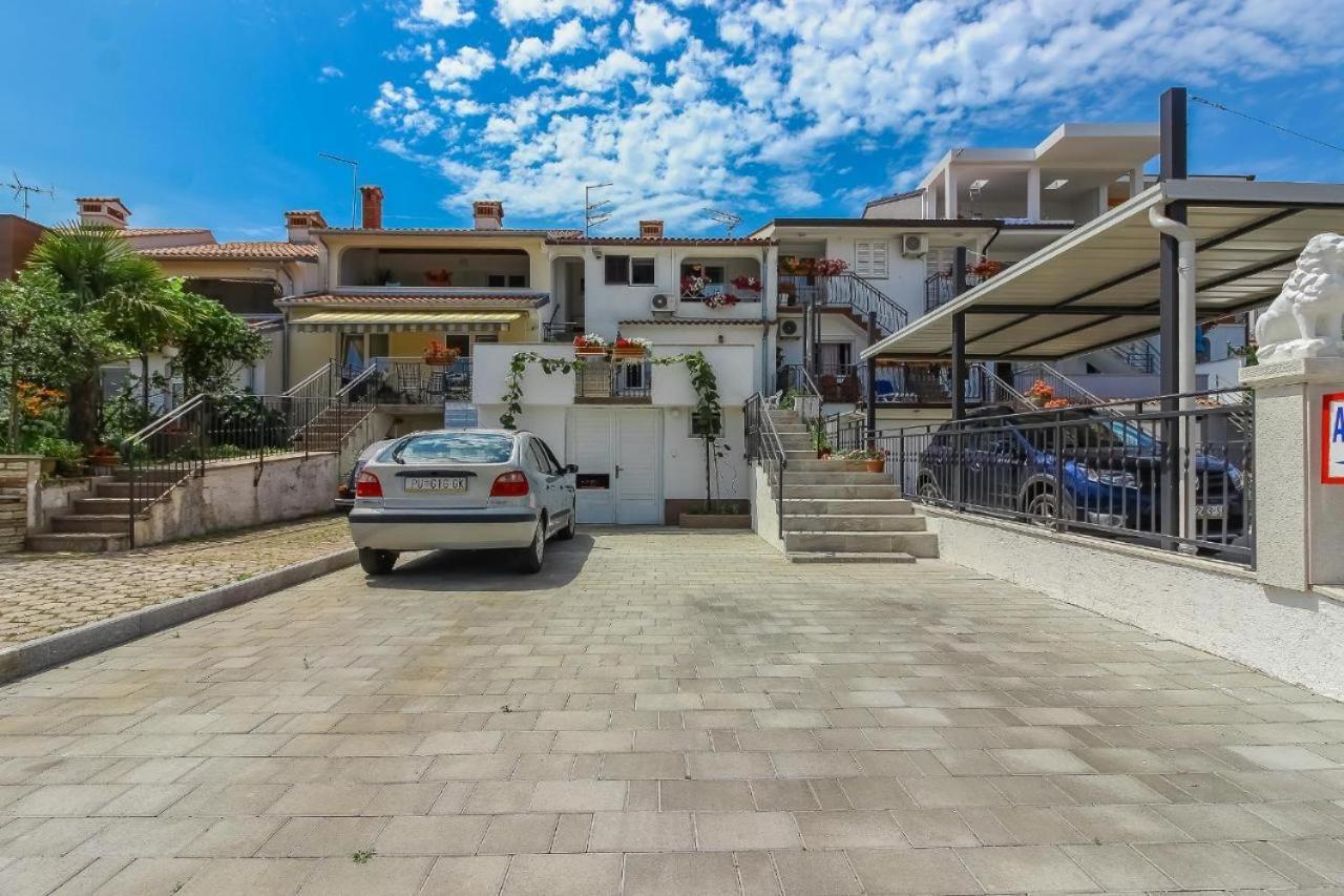 Apartments Radan Porec Exterior photo